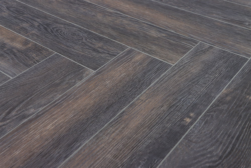 Кварцвиниловый SPC ламинат Cronafloor Herringbone Дуб Бордо H006 венгерская елка 640×128×4,5